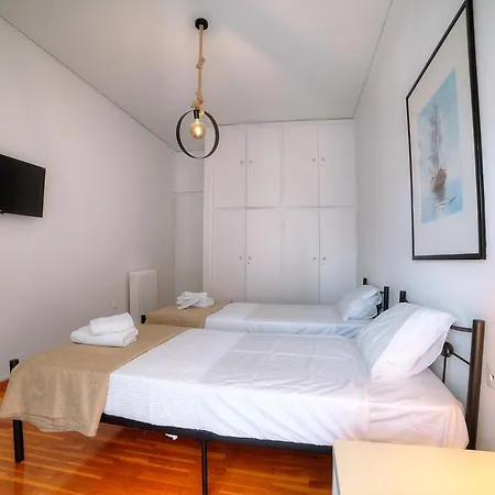 Apartamento Blanc Dans Le Centre De Glyfada *